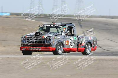 media/Sep-28-2024-24 Hours of Lemons (Sat) [[a8d5ec1683]]/1140am (Outside Grapevine)/